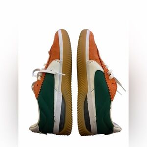 Nike BRSB Deep Orange Pine Green Skateboarding sneaker.Size 10.5. Good condition